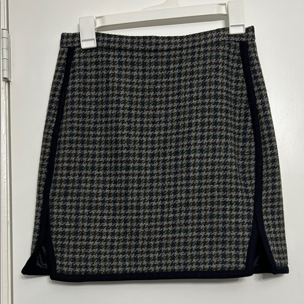 Classic wool Houndstooth mini Skirt